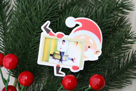 Dancing Santa Magnet - Image 3