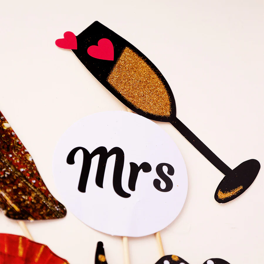Wedding Party Props - Image 5